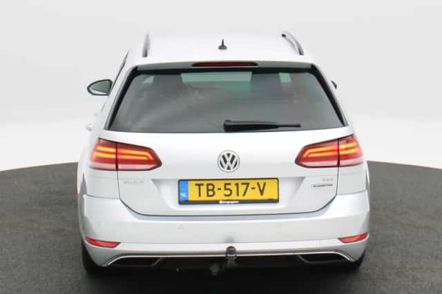Volkswagen Golf (2018) thumbnail 6