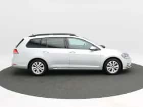 Volkswagen Golf (2018) thumbnail 7