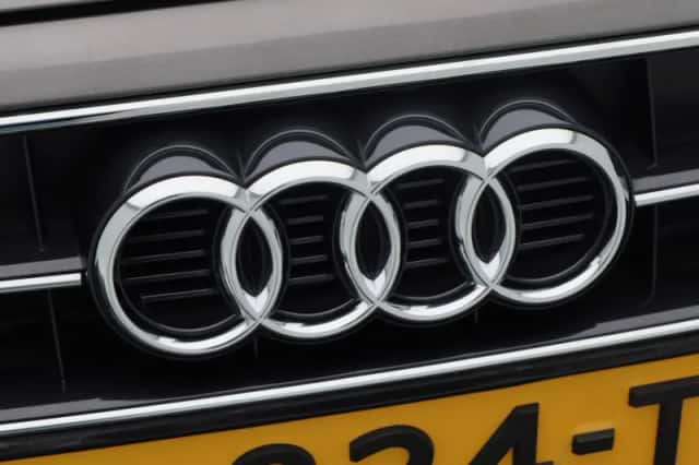 Audi A4 (2019) thumbnail 11