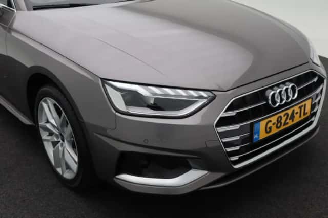 Audi A4 (2019) thumbnail 12