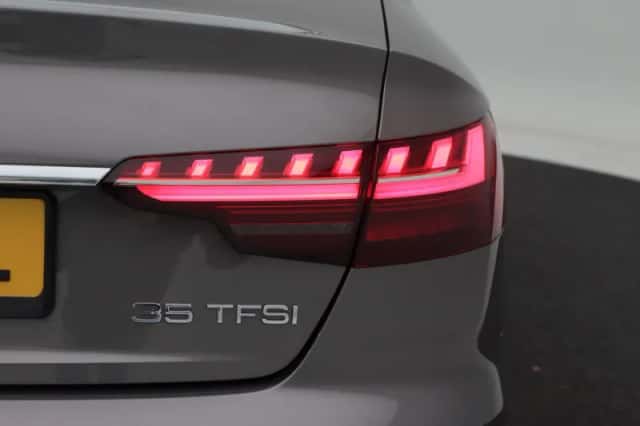 Audi A4 (2019) thumbnail 14