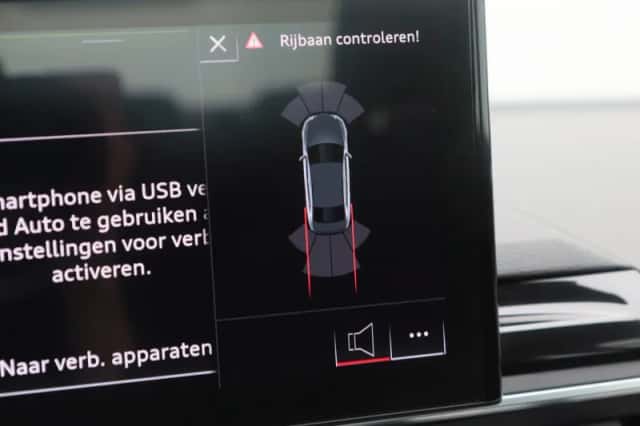 Audi A4 (2019) thumbnail 27