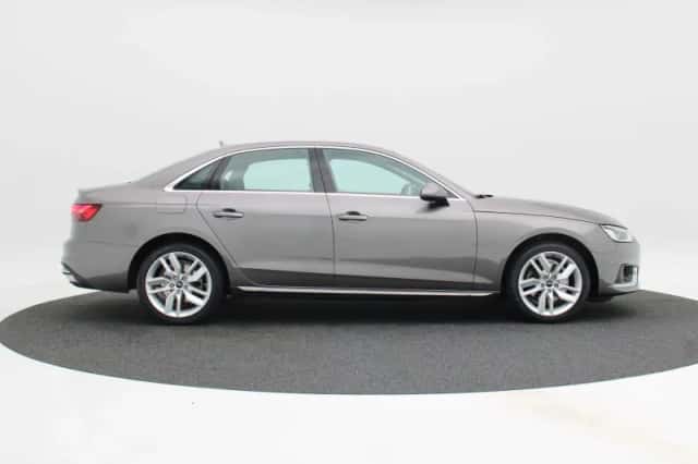 Audi A4 (2019) thumbnail 7