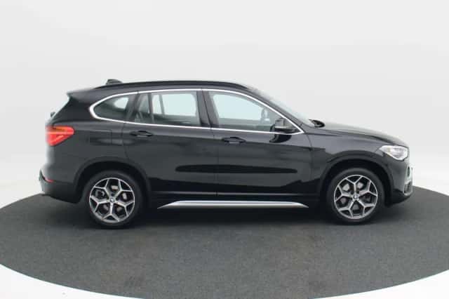 BMW X1 (2019) thumbnail 7