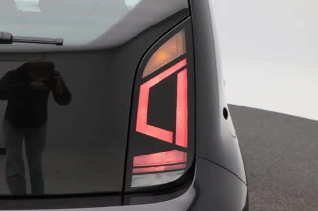 Volkswagen Up! (2023) thumbnail 12