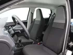 Volkswagen Up! (2023) thumbnail 17