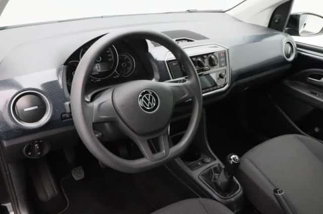 Volkswagen Up! (2023) thumbnail 3