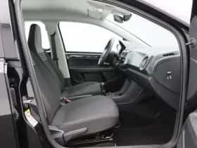 Volkswagen Up! (2023) thumbnail 28