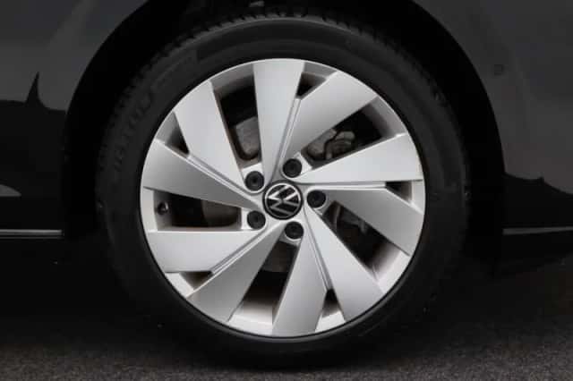 Volkswagen Golf (2020) thumbnail 12