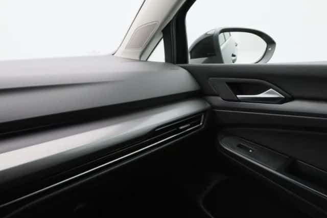 Volkswagen Golf (2020) thumbnail 29