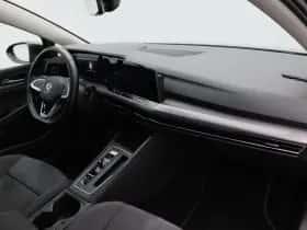 Volkswagen Golf (2020) thumbnail 35