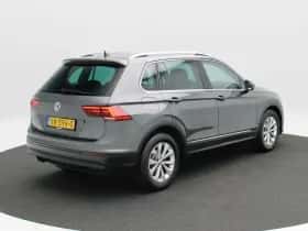 Volkswagen Tiguan (2019) thumbnail 2