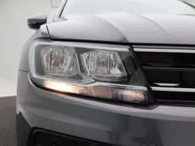 Volkswagen Tiguan (2019) thumbnail 11