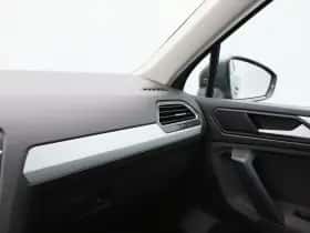 Volkswagen Tiguan (2019) thumbnail 31