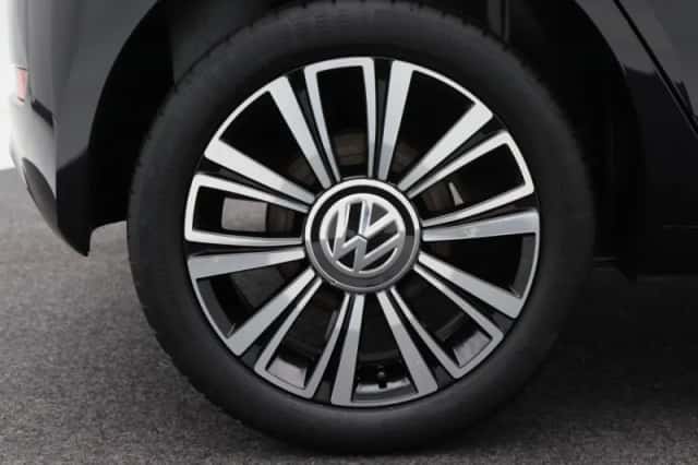 Volkswagen Up! (2019) thumbnail 13
