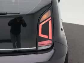Volkswagen Up! (2019) thumbnail 14