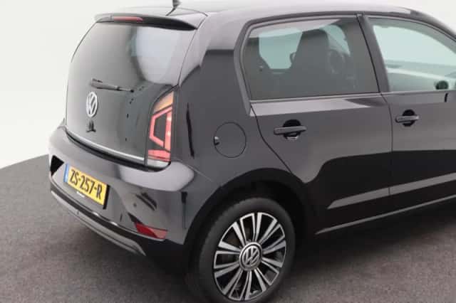 Volkswagen Up! (2019) thumbnail 15