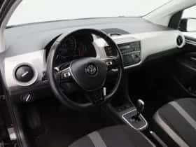 Volkswagen Up! (2019) thumbnail 3