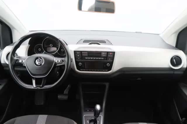 Volkswagen Up! (2019) thumbnail 26