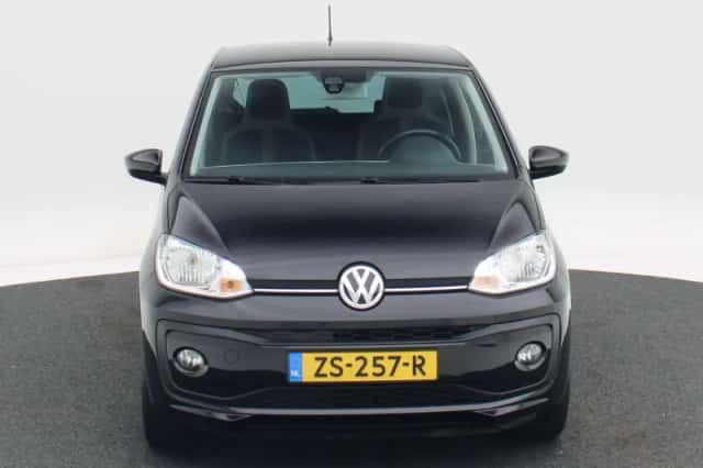 Volkswagen Up! (2019) thumbnail 4