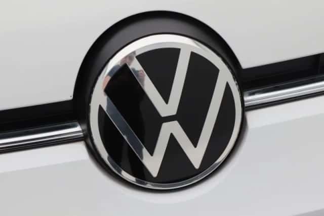 Volkswagen Up! (2020) thumbnail 11