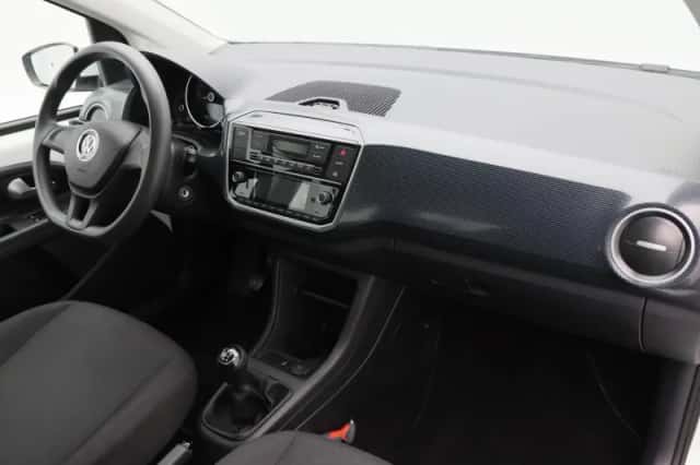 Volkswagen Up! (2020) thumbnail 28