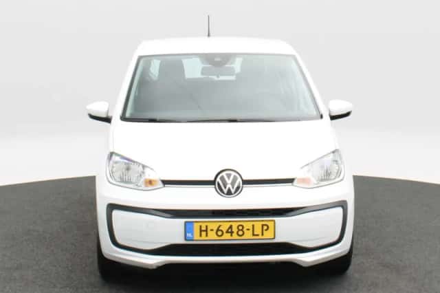 Volkswagen Up! (2020) thumbnail 4