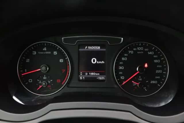 Audi Q3 (2018) thumbnail 22
