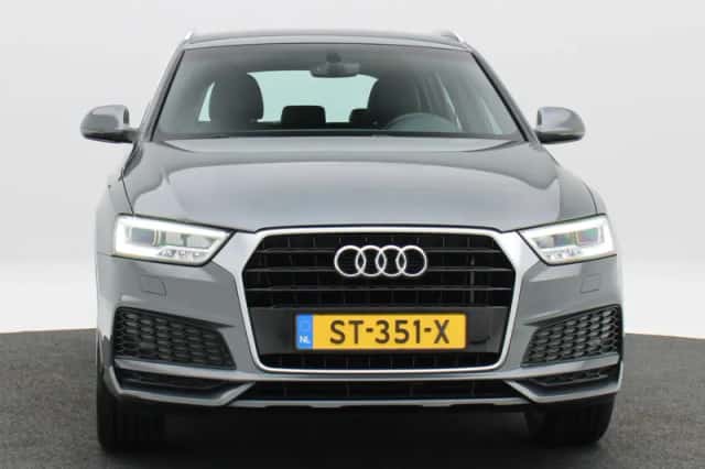Audi Q3 (2018) thumbnail 4