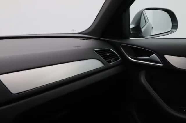 Audi Q3 (2018) thumbnail 32