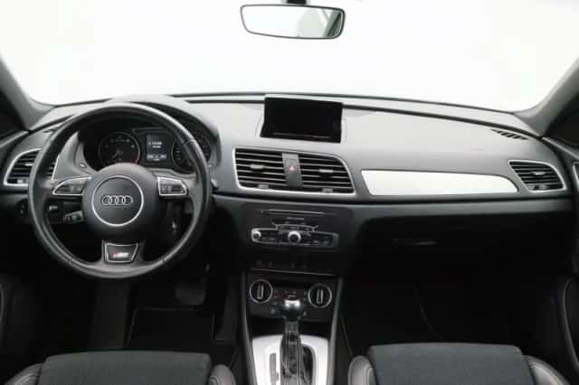 Audi Q3 (2018) thumbnail 35