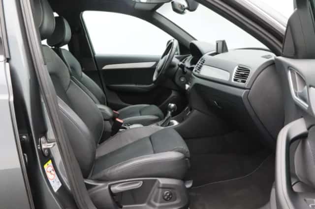 Audi Q3 (2018) thumbnail 39