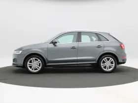 Audi Q3 (2018) thumbnail 7