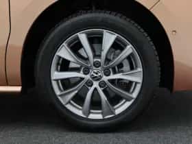 Volkswagen Multivan thumbnail 14