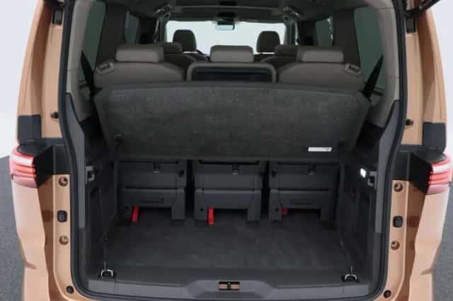 Volkswagen Multivan (2023) thumbnail 19