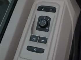 Volkswagen Multivan thumbnail 21