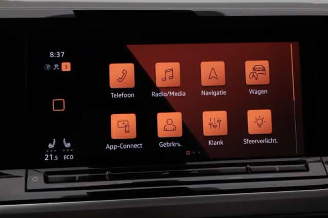 Volkswagen Multivan (2023) thumbnail 27