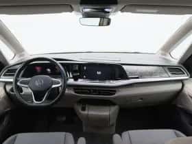 Volkswagen Multivan thumbnail 36