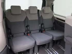 Volkswagen Multivan thumbnail 9