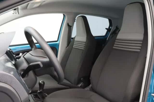 Volkswagen Up! (2021) thumbnail 17