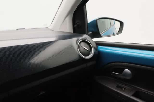 Volkswagen Up! (2021) thumbnail 22