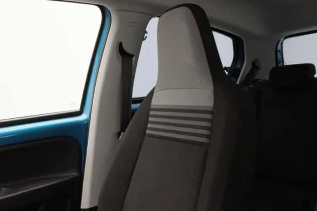 Volkswagen Up! (2021) thumbnail 24