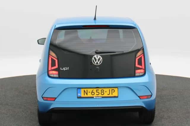 Volkswagen Up! (2021) thumbnail 5