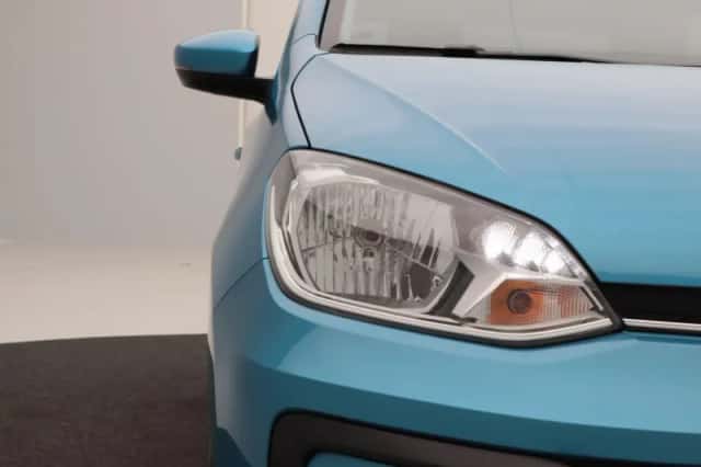 Volkswagen Up! (2021) thumbnail 8