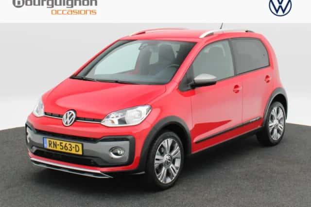 Volkswagen Up! (2018) thumbnail 1