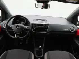 Volkswagen Up! (2018) thumbnail 11
