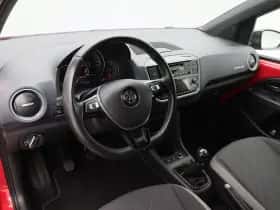 Volkswagen Up! (2018) thumbnail 3