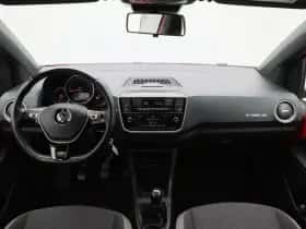 Volkswagen Up! (2018) thumbnail 28
