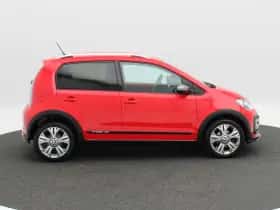 Volkswagen Up! (2018) thumbnail 6