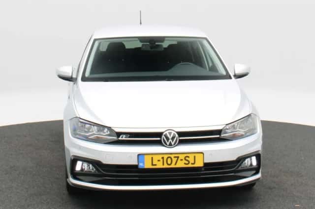 Volkswagen Polo (2021) thumbnail 4